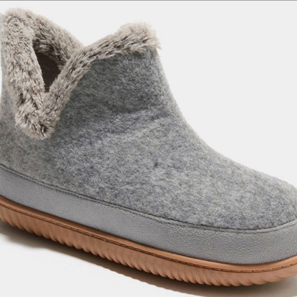 DLuxe By Dearfoam Dolly Felted Bootie Slippers- Gray M 7/8